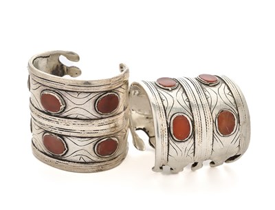 Lot 21 - A PAIR OF TURKMAN BRACELETS, CENTRAL ASIA, 19TH CENTURY