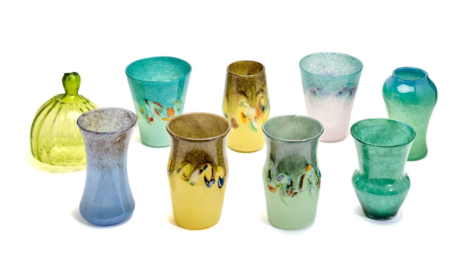 Lot 92 - A COLLECTION OF GLASS VASES