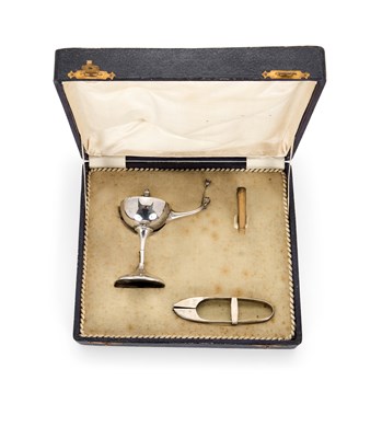Lot 674 - A CASED SEALING WAX LAMP AND PINCERS, CONTINENTAL, EARLY 20TH CENTURY