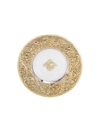 Lot 137 - A GEORGE III PARCEL-GILT-SILVER DISH