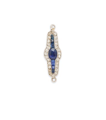 Lot 37 - EDWARDIAN, SAPPHIRE AND DIAMOND CLASP, 1900s
