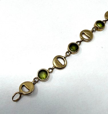 Lot 393 - PERIDOT BRACELET