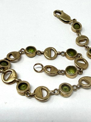 Lot 393 - PERIDOT BRACELET