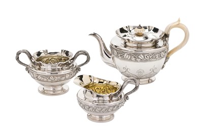 Lot 156 - A WILLIAM IV SILVER TEAPOT