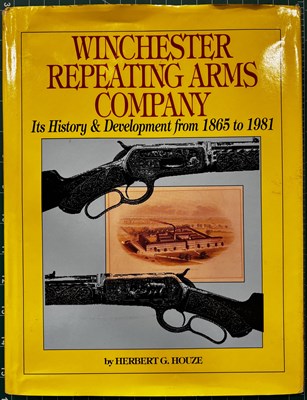 Lot 358 - AMERICAN FIREARMS REFERENCE BOOKS: 12 VOLUMES