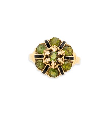 Lot 60 - PERIDOT AND ENAMEL RING