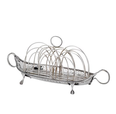 Lot 161 - A GEORGE III SILVER TOAST RACK