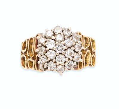 Lot 63 - DIAMOND CLUSTER RING, 1960s