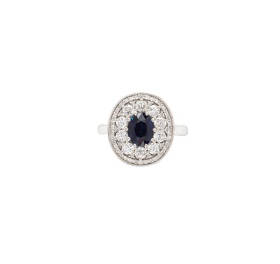 Lot 454 - DEAKIN & FRANCIS: SAPPHIRE AND DIAMOND RING