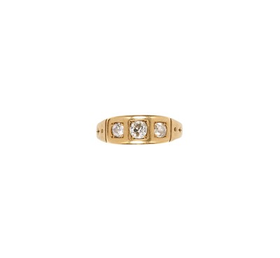 Lot 363 - VICTORIAN GOLD AND DIAMOND THREE STONE RING, 1880s