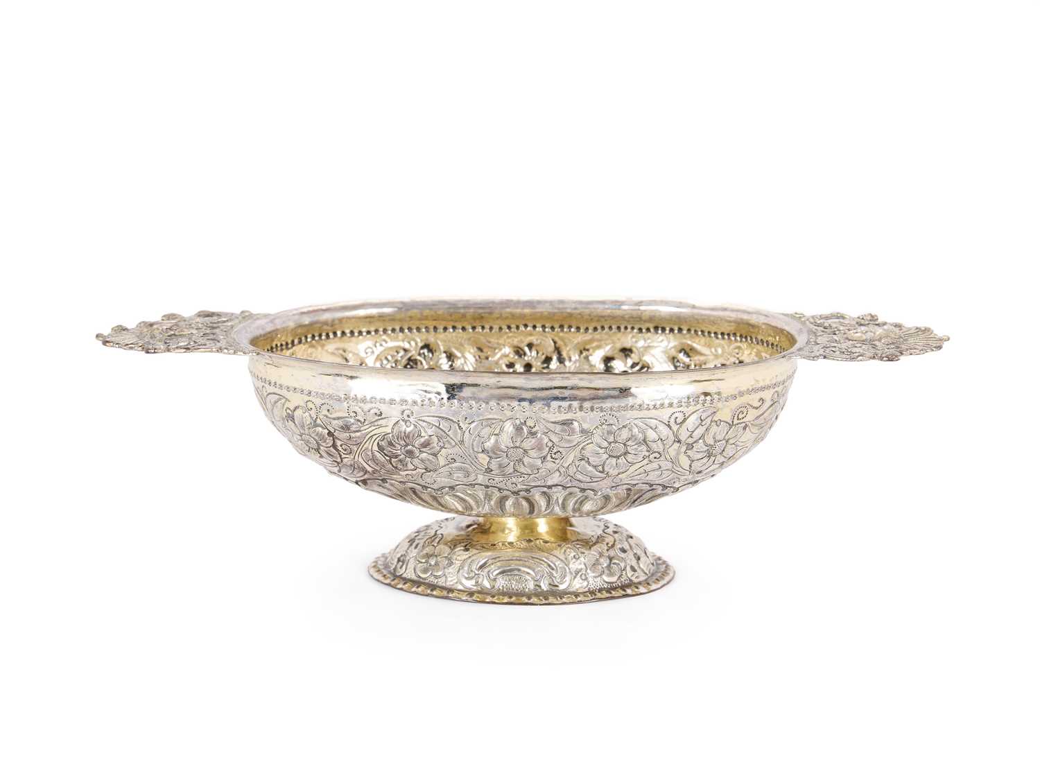 Lot 73 - A DUTCH SILVER BRANDEWIJNKOM (BRANDY BOWL), PROBABLY FRISIAN, 17TH CENTURY STYLE