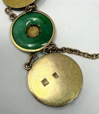 Lot 386 - GOLD AND JADEITE BRACELET, 1900s