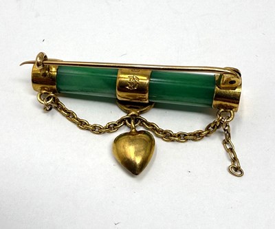 Lot 385 - TWO GOLD AND JADEITE BAR BROOCHES, 1900s