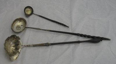 Lot 188 - A GEORGE II SILVER TODDY LADLE