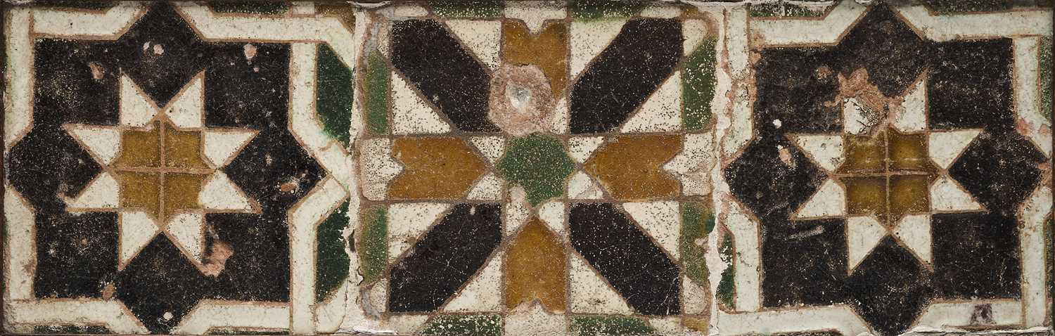 Lot 89 - A PANEL OF THREE ARISTA TILES, TOLEDO, SPAIN, CIRCA 1500