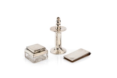 Lot 687 - A VICTORIAN SILVER AND GLASS TRAVELLING INKWELL, S. MORDAN & CO., LONDON, 1840