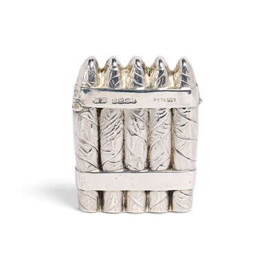 Lot 601 - A VICTORIAN SILVER NOVELTY VESTA CASE, A.E. ROBINSON, BIRMINGHAM, 1887