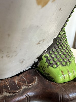 Lot 84 - A PAIR OF CHINESE ENAMELLED 'FROG' JARDINIERE, REPUBLIC PERIOD (1912-1949)