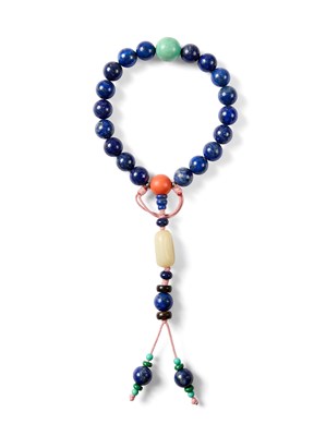 Lot 25 - A CHINESE LAPIS LAZULI PRAYER BRACELET, QING DYNASTY (1644-1911)
