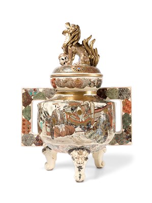 Lot 181 - A LARGE JAPANESE SATSUMA TRIPOD KORO AND COVER, TAISHO PERIOD (1912-1926)