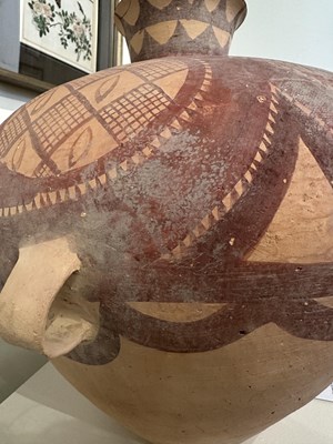 Lot 47 - A CHINESE PAINTED RED POTTERY JAR, NEOLITHIC PERIOD, MAJIAYAO CULTURE, BANSHAN TYPE, CIRCA 3RD MILLENIUM BC