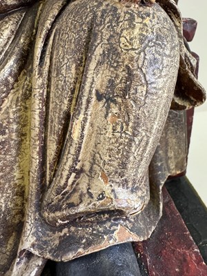 Lot 29 - A CHINESE CARVED WOOD AND GESSO FIGURE OF A SEATED DIGNITARY, QING DYNASTY