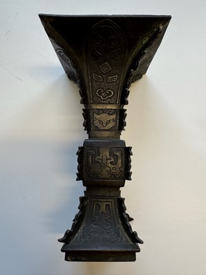 Lot 62 - A CHINESE ARCHAISTIC BRONZE VASE, GU