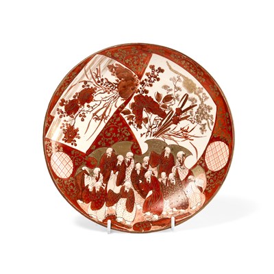 Lot 161 - A JAPANESE KUTANI DISH, MEIJI/TAISHO PERIOD (1868-1926)