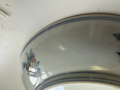 Lot 77 - A CHINESE DOUCAI 'DEER' DISH, KANGXI PERIOD (1662-1722)