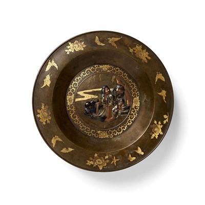 Lot 140 - A JAPANESE BRONZE AND MIXED METAL INLAID TRIPOD DISH, SIGNED MIYAO ZO, MEIJI PERIOD, 19TH CENTURY
