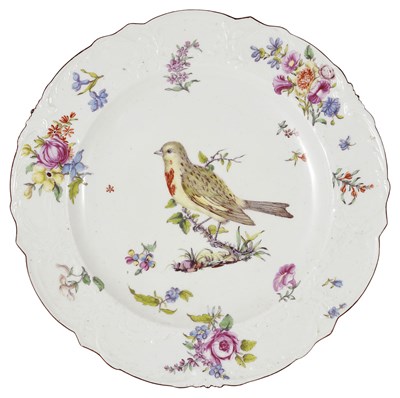 Lot 28 - A CHELSEA PLATE