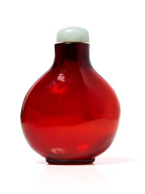 Lot 115 - A TRANSPARENT RUBY-RED GLASS SNUFF BOTTLE, QING DYNASTY, 19TH CENTURY