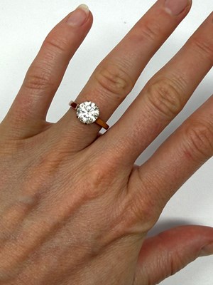 Lot 381 - MULTIPLE BAND RING