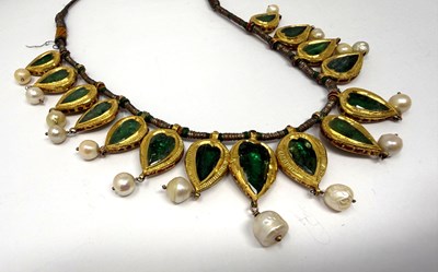 Lot 384 - INDIAN EMERALD, PEARL, GOLD AND ENAMEL NECKLACE, 1880s