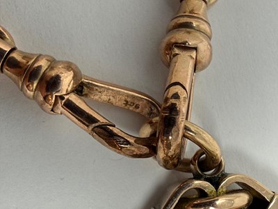 Lot 354 - VICTORIAN GOLD ALBERT CHAIN, AND FOB, 1890s