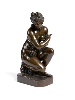 Lot 26 - A BRONZE FIGURE OF 'CROUCHING VENUS', AFTER THE ANTIQUE, PROBABLY ITALIAN, 19TH CENTURY