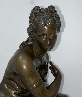 Lot 26 - A BRONZE FIGURE OF 'CROUCHING VENUS', AFTER THE ANTIQUE, PROBABLY ITALIAN, 19TH CENTURY