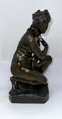 Lot 26 - A BRONZE FIGURE OF 'CROUCHING VENUS', AFTER THE ANTIQUE, PROBABLY ITALIAN, 19TH CENTURY