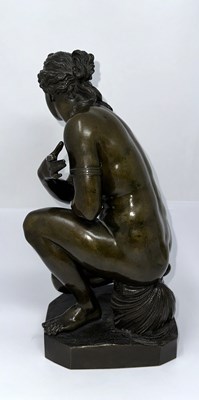 Lot 26 - A BRONZE FIGURE OF 'CROUCHING VENUS', AFTER THE ANTIQUE, PROBABLY ITALIAN, 19TH CENTURY