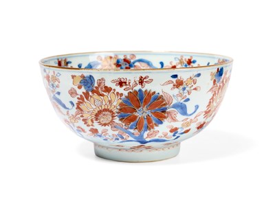 Lot 91 - A CHINESE IMARI BOWL, KANGXI PERIOD (1662-1722)