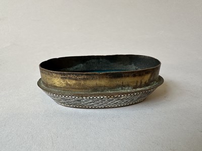 Lot 72 - A CHINESE CLOISONNE ENAMEL 'CRANE' BOX AND COVER, QING DYNASTY, CIRCA 1800