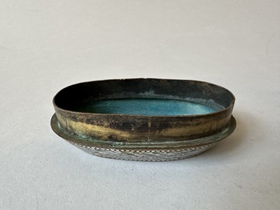 Lot 72 - A CHINESE CLOISONNE ENAMEL 'CRANE' BOX AND COVER, QING DYNASTY, CIRCA 1800