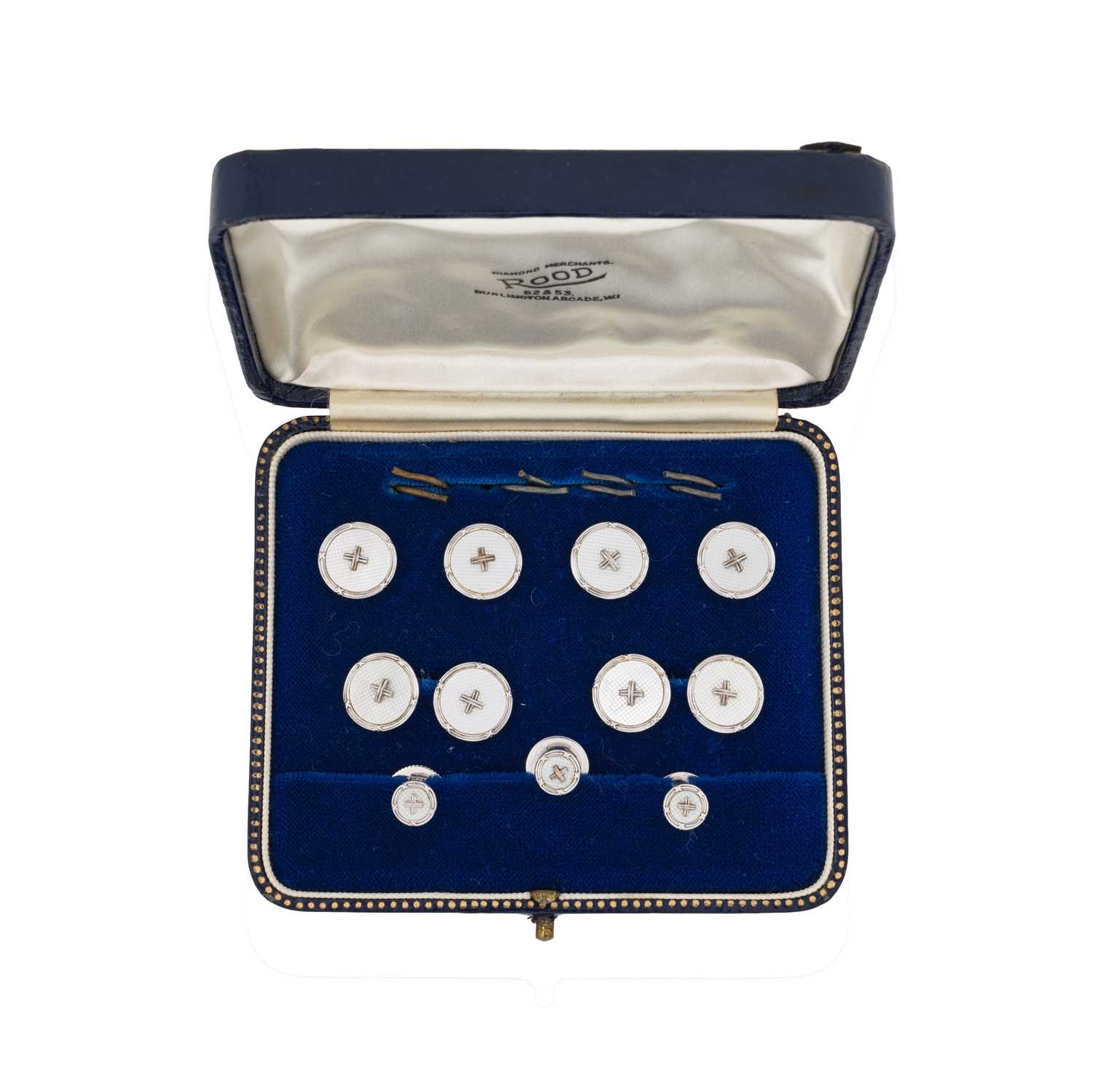 Lot 347 - CROPP & FARR: GOLD AND MOTHER-OF-PEARL DRESS SET, 1934