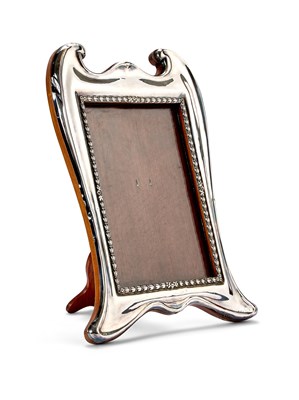 Lot 118 - AN EDWARDIAN SILVER PHOTOGRAPH FRAME, MAKER'S MARK RUBBED, BIRMINGHAM, 1908