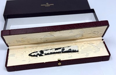 Lot 314 - PATEK PHILIPPE, CALATRAVA, REF.5120J: GENTLEMAN'S GOLD WRISTWATCH, CIRCA 2002