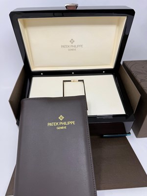 Lot 322 - PATEK PHILIPPE, GONDOLO, REF.5098R-001: GENTLEMAN'S ROSE GOLD WRISTWATCH, CIRCA 2010