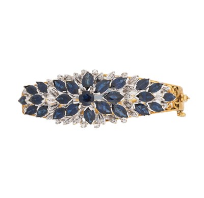 Lot 436 - SAPPHIRE AND DIAMOND HINGED BANGLE