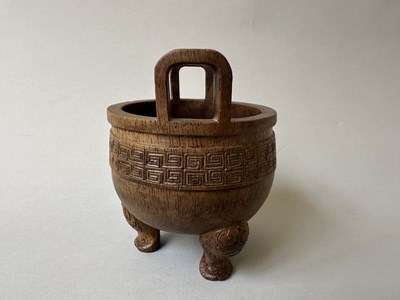 Lot 33 - A RARE CHINESE ARCHAISTIC BAMBOO TRIPOD VESSEL, DING, QING DYNASTY