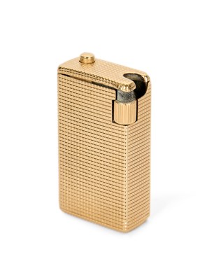 Lot 151 - A GOLD LIGHTER, KUTCHINSKY, LONDON, 1956