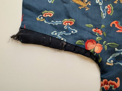Lot 44 - A CHINESE CHILDS SILK 'NINE DRAGON' ROBE, QING DYNASTY, 19TH CENTURY